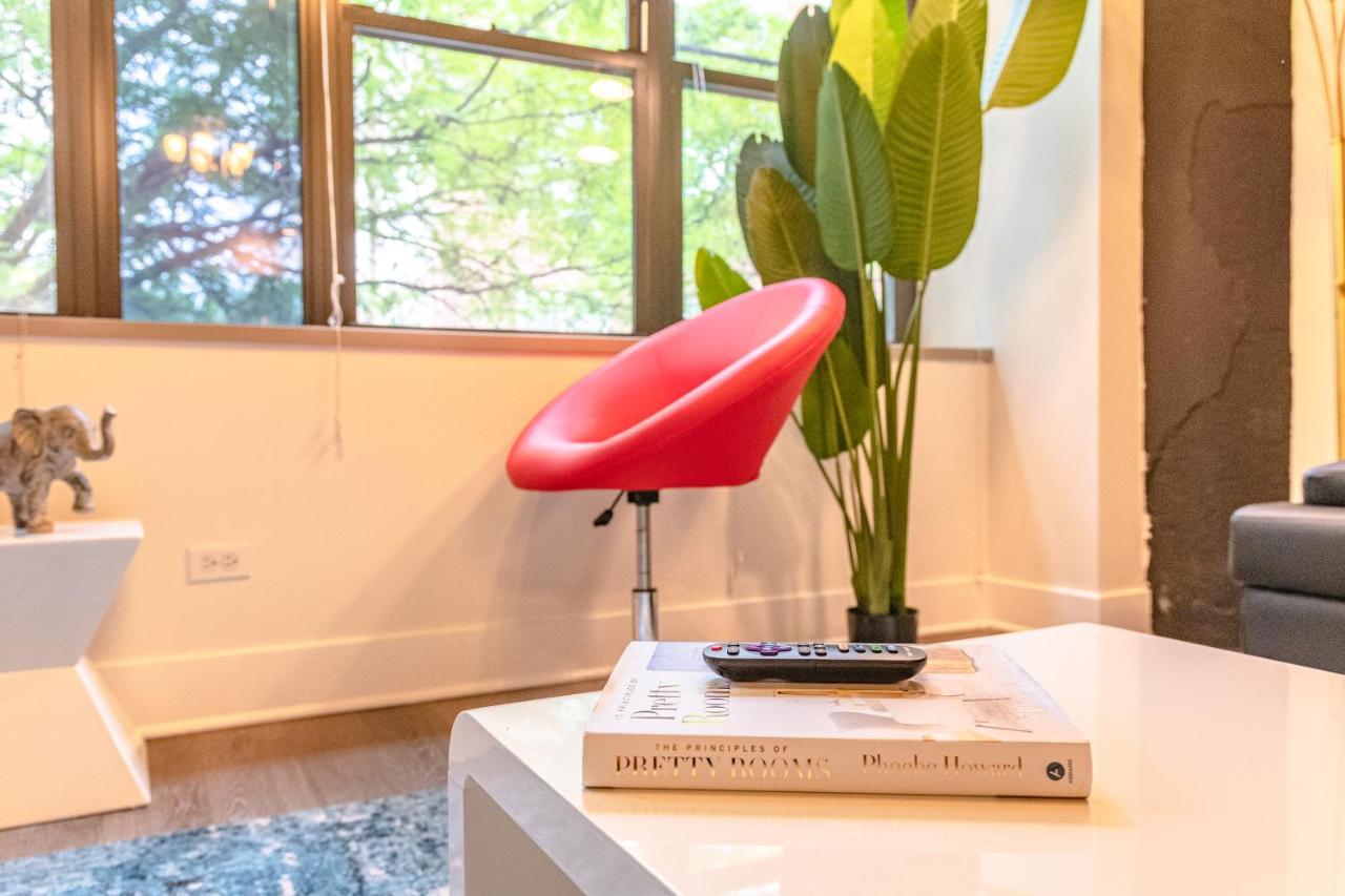 Ideal 3Br Business Or Leisure Rental In Chicago Fully Stocked Kitchen & Fast Internet With Optional Parking Near Soldier Field, Grant Park & Mccormick Place Kültér fotó